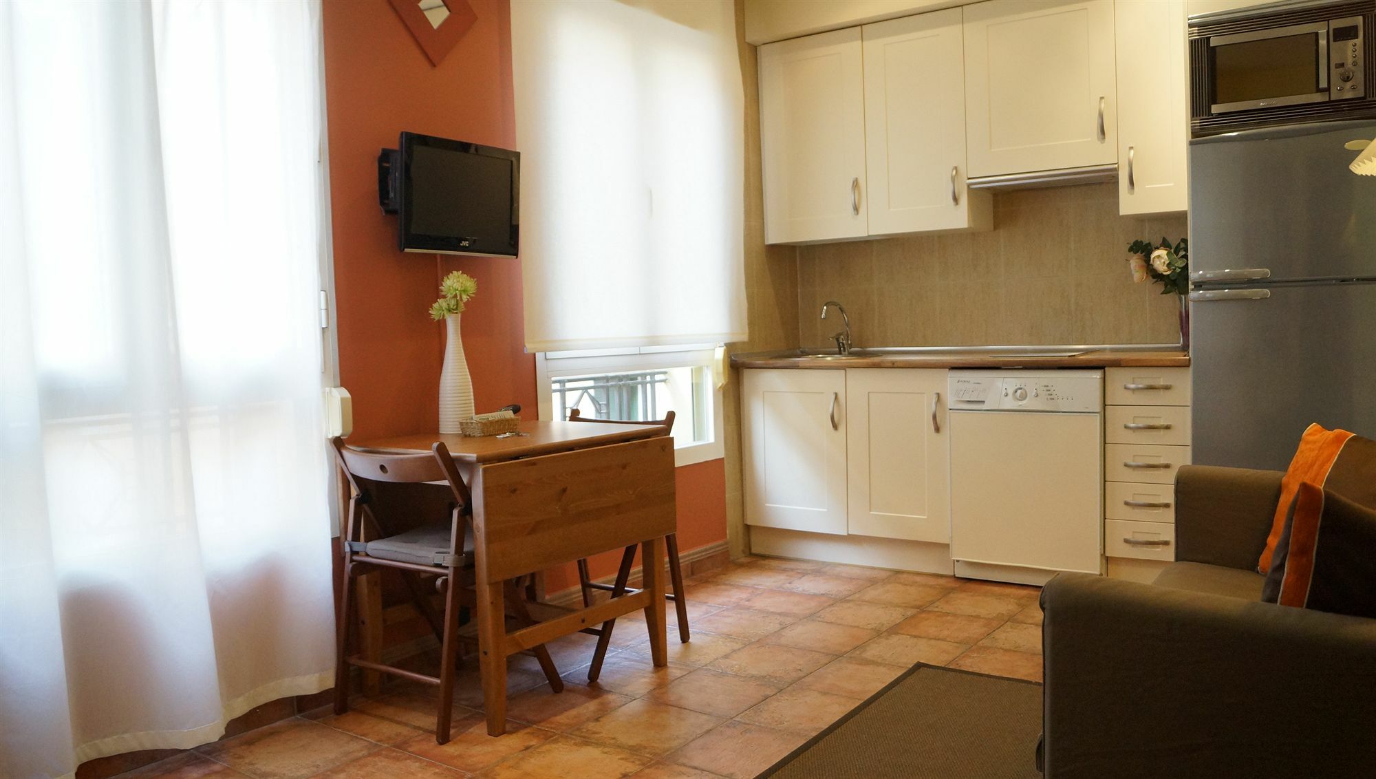 Apartamento Tirso De Molina Madrid Eksteriør billede