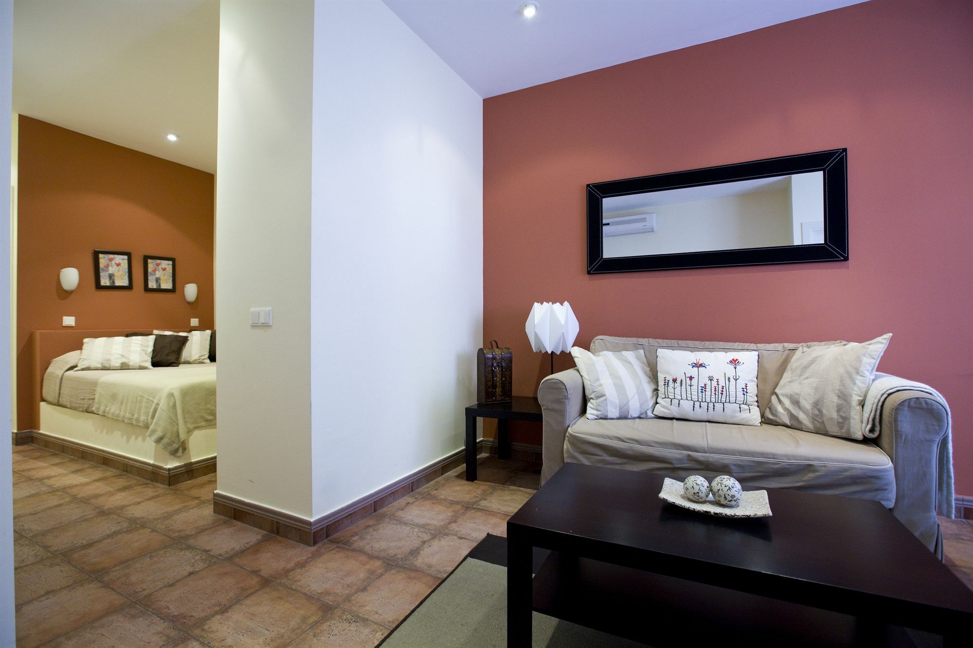 Apartamento Tirso De Molina Madrid Eksteriør billede