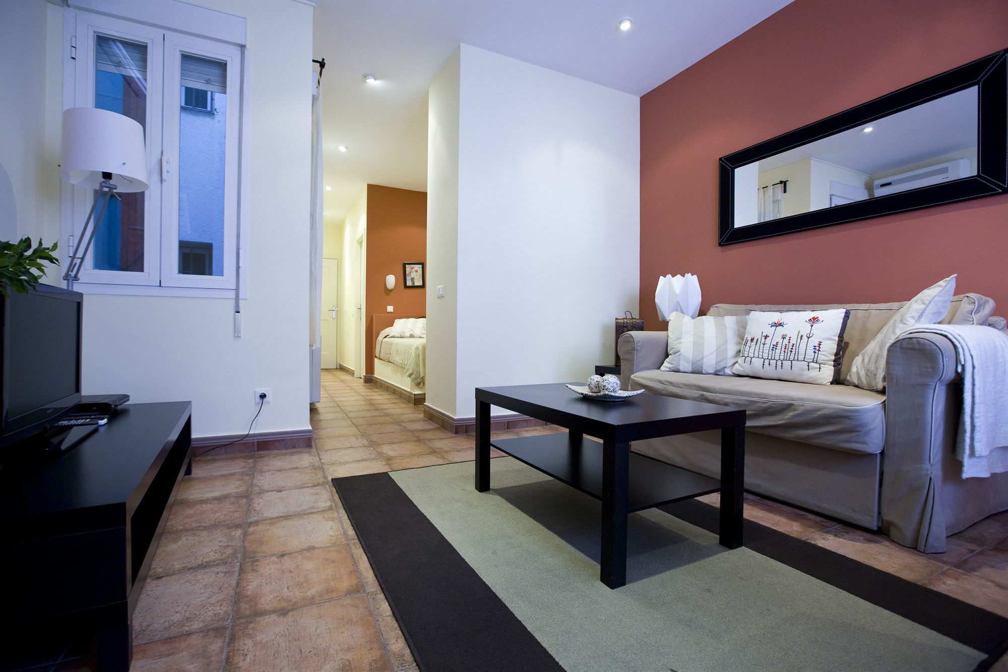 Apartamento Tirso De Molina Madrid Eksteriør billede